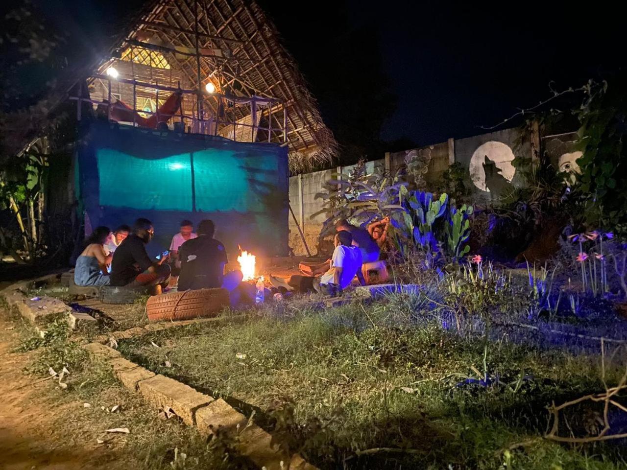 Time Travellers Hostel Auroville Exteriér fotografie